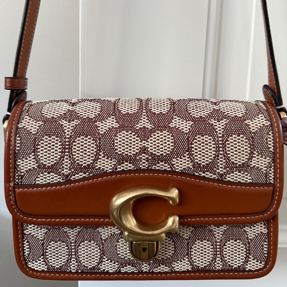 Coach Shoulder Bag 19 Signature Jacquard